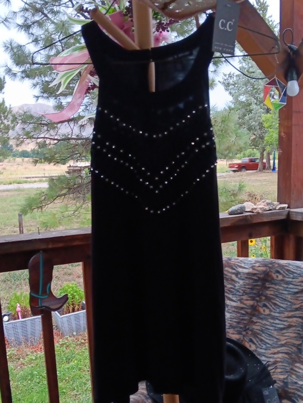 C.C Black Sleeveless Studded Chevron Shift Dress